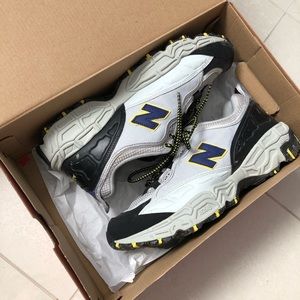 New balance hiking shoes
